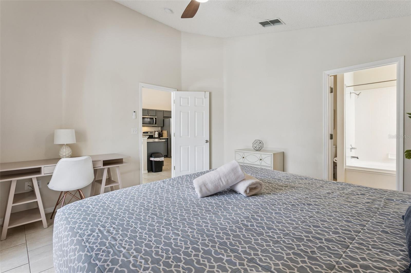 ROLLING HILLS ESTATES UNIT 1 AT FORMOSA GARDENS - Residential