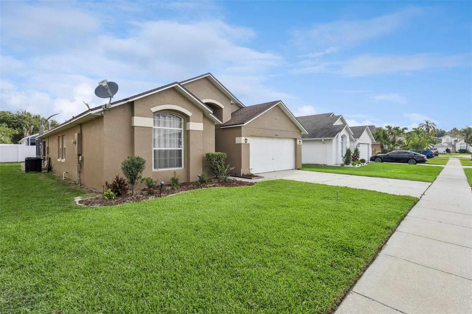 ROLLING HILLS ESTATES UNIT 1 AT FORMOSA GARDENS - Residential