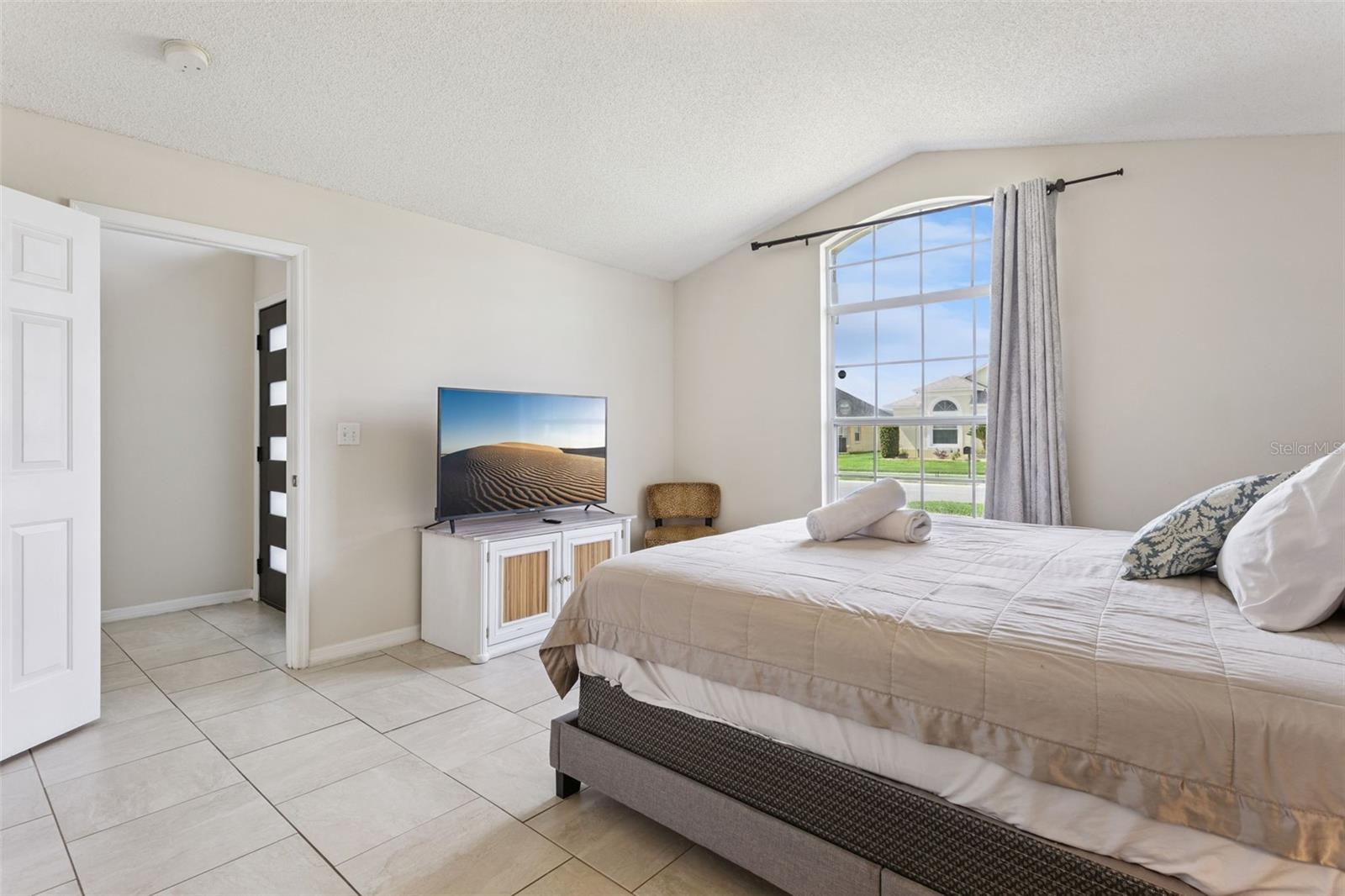 ROLLING HILLS ESTATES UNIT 1 AT FORMOSA GARDENS - Residential