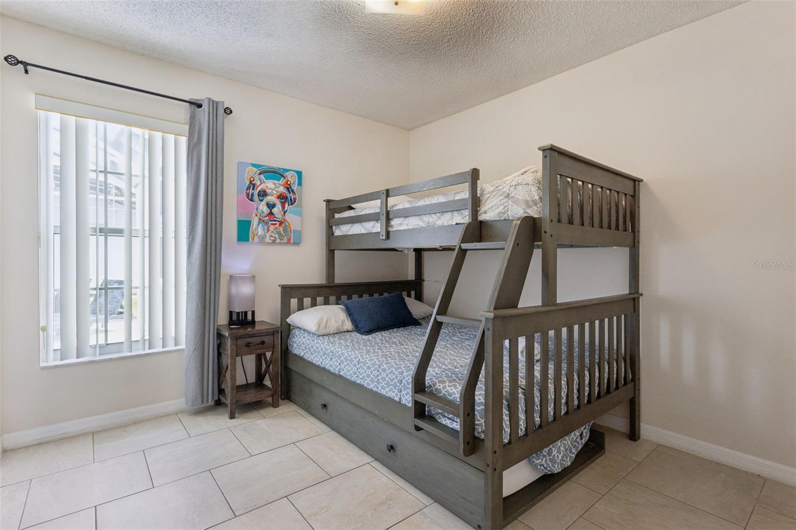 ROLLING HILLS ESTATES UNIT 1 AT FORMOSA GARDENS - Residential