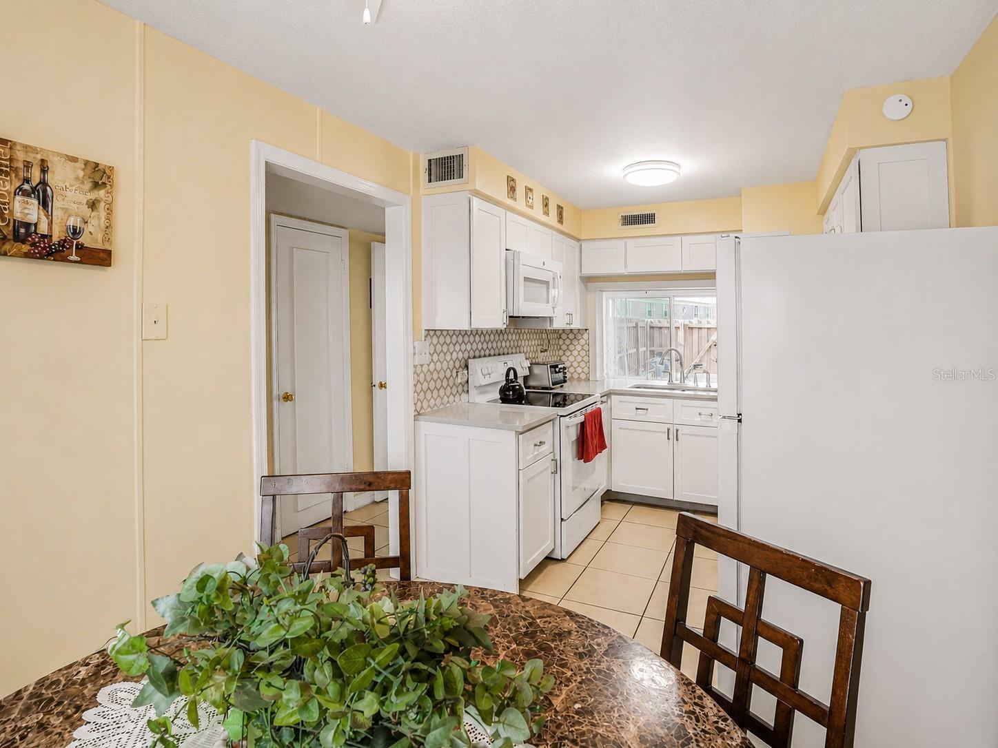 LAKE HOWELL ARMS CONDO - Residential
