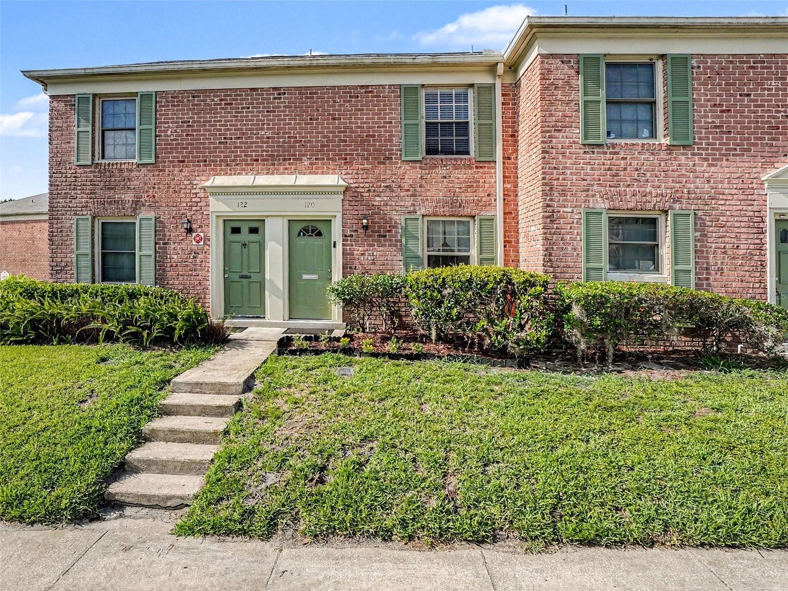 LAKE HOWELL ARMS CONDO - Residential
