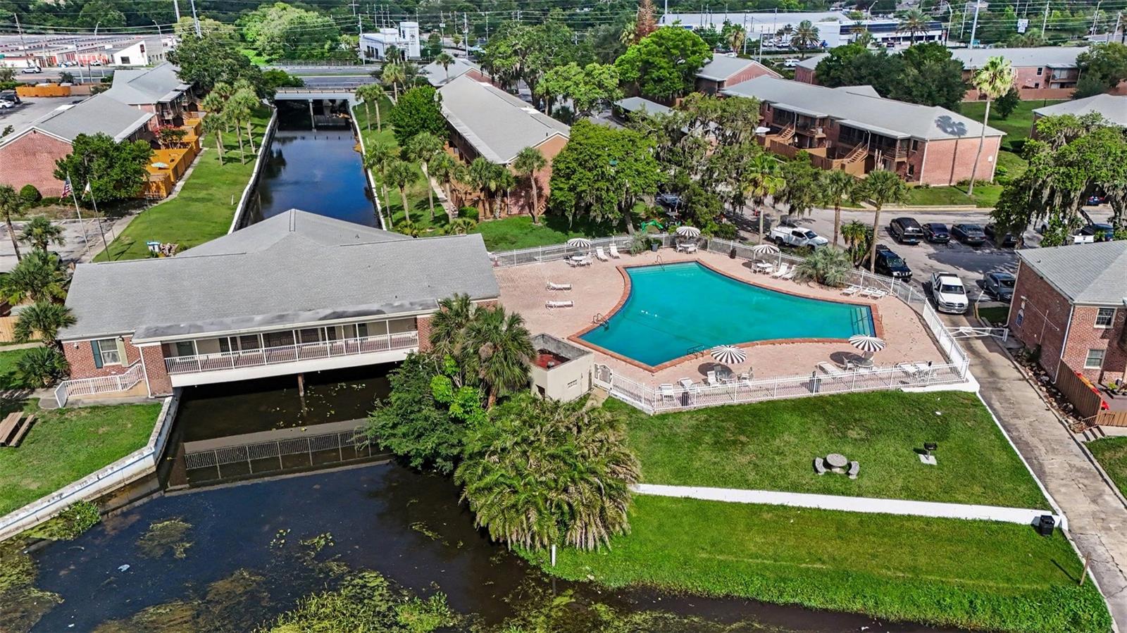 LAKE HOWELL ARMS CONDO - Residential