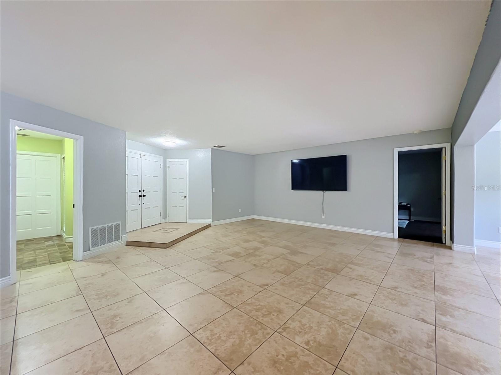 SAND LAKE HILLS SEC 1 - Residential