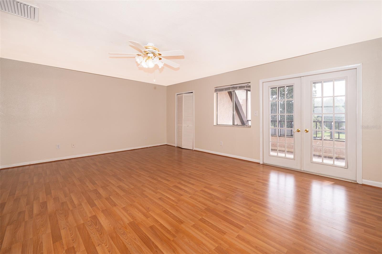 GRANADA TOWN HOMES AT SANORA - Residential