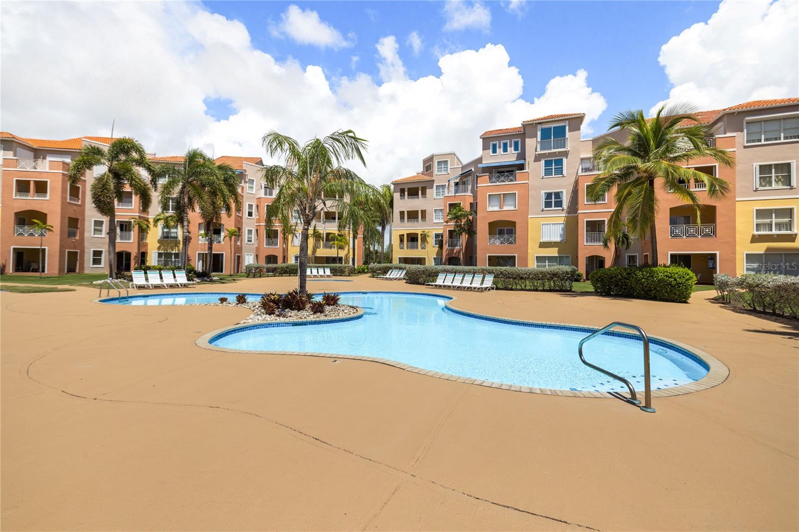 LAS PALMAS DORADAS - Residential