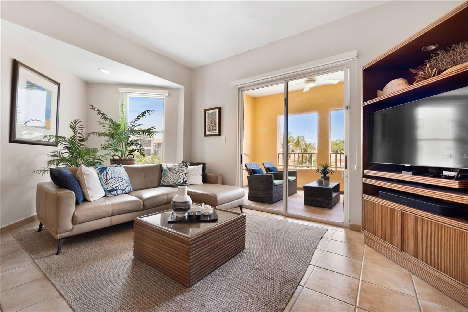 LAS PALMAS DORADAS - Residential