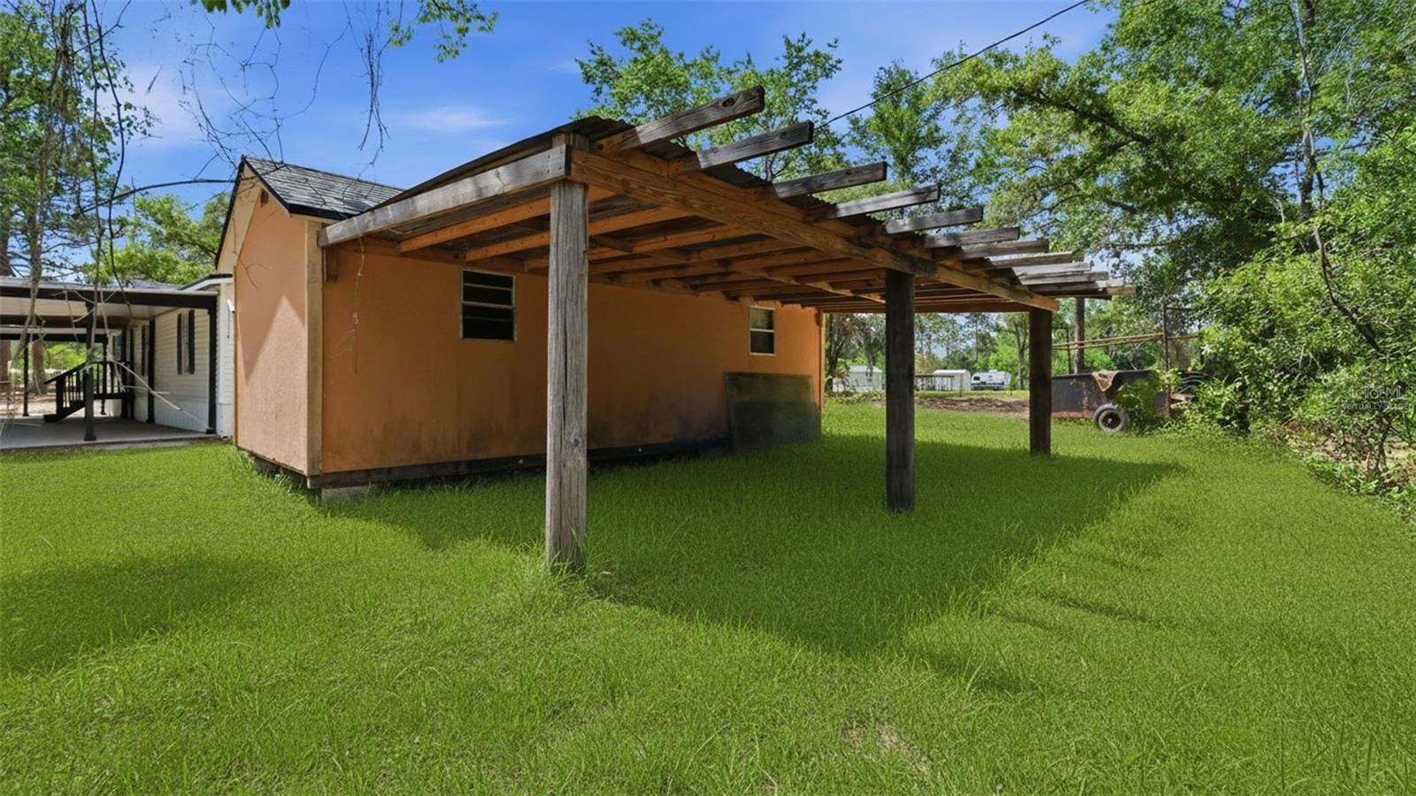 MINI FARMS UNIT 10 UNREC - Residential