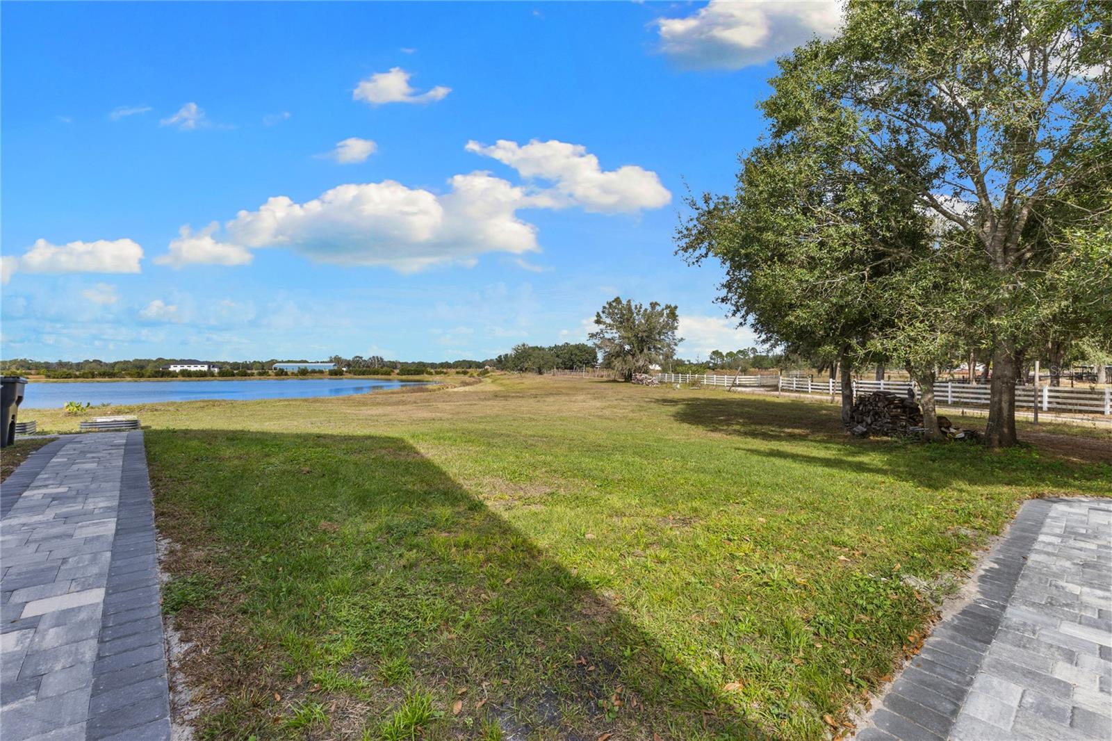 LAKESIDE RANCH - Residential