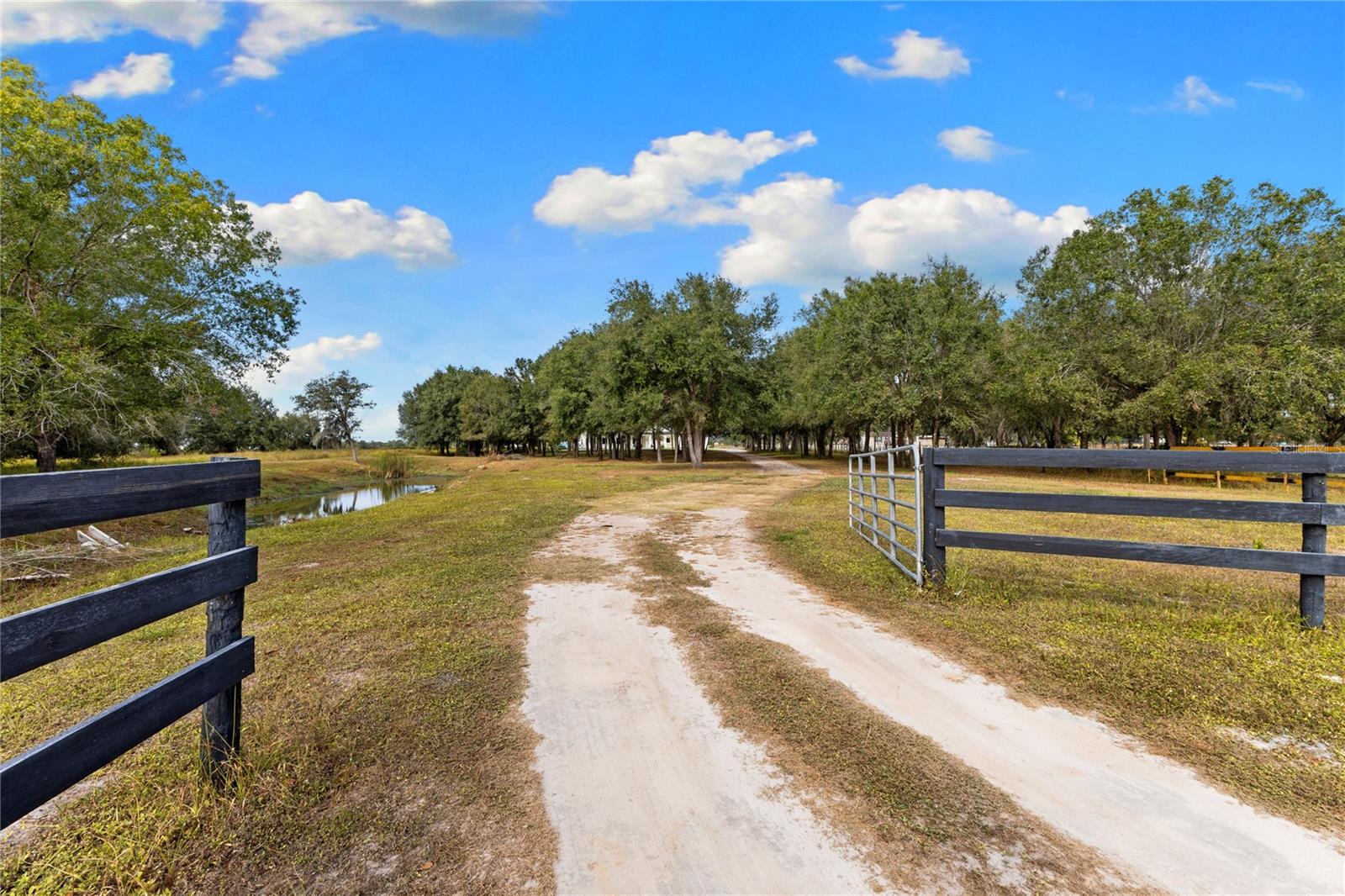 LAKESIDE RANCH - Residential