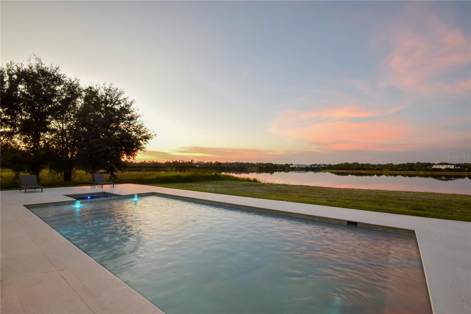 LAKESIDE RANCH - Residential