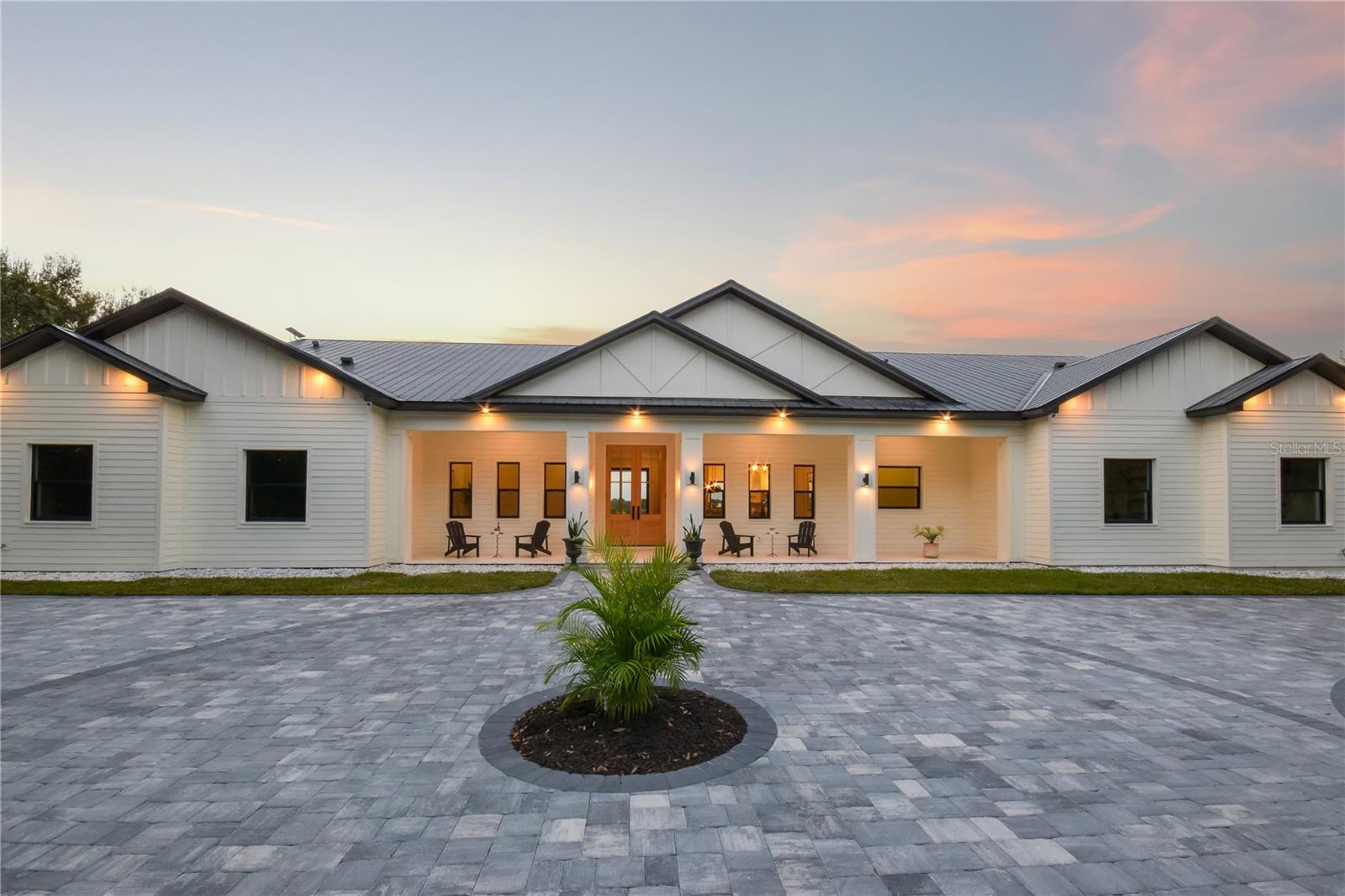 LAKESIDE RANCH - Residential