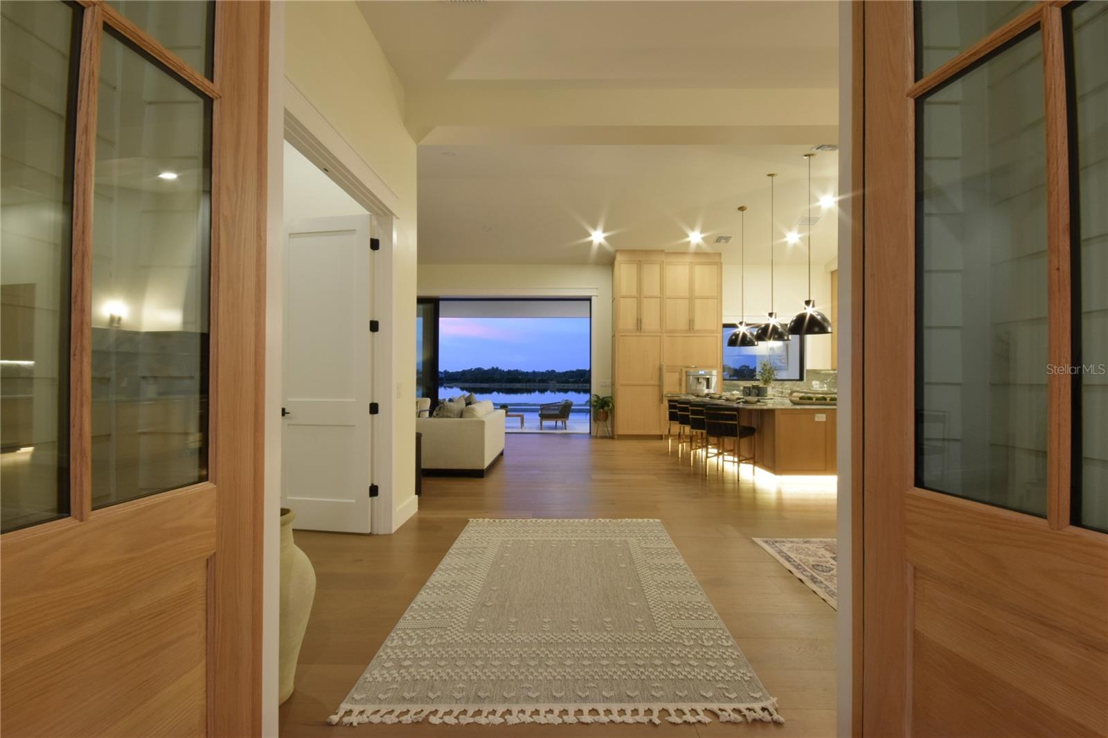 LAKESIDE RANCH - Residential