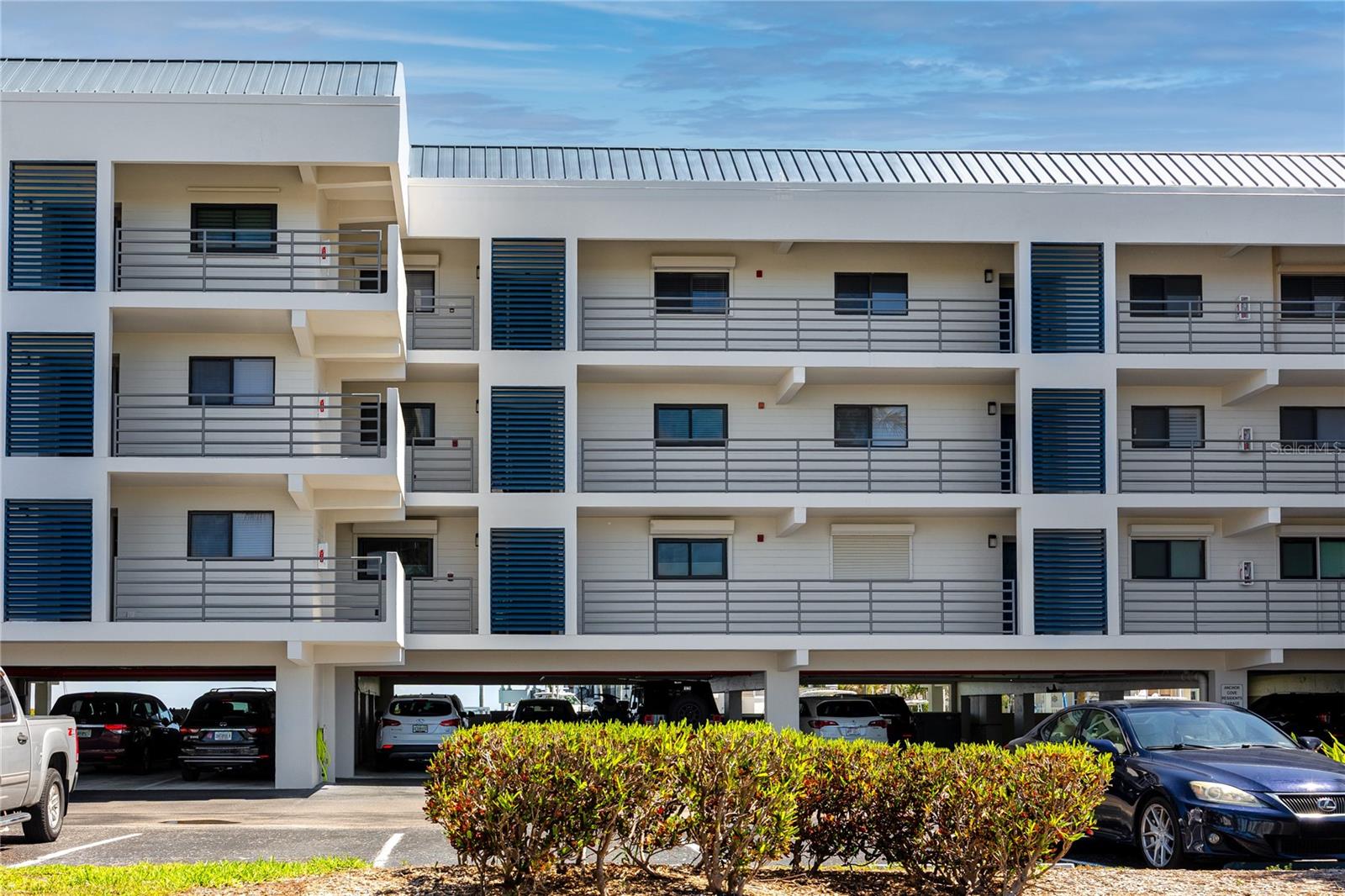 ANCHOR COVE 1 CONDO - Residential