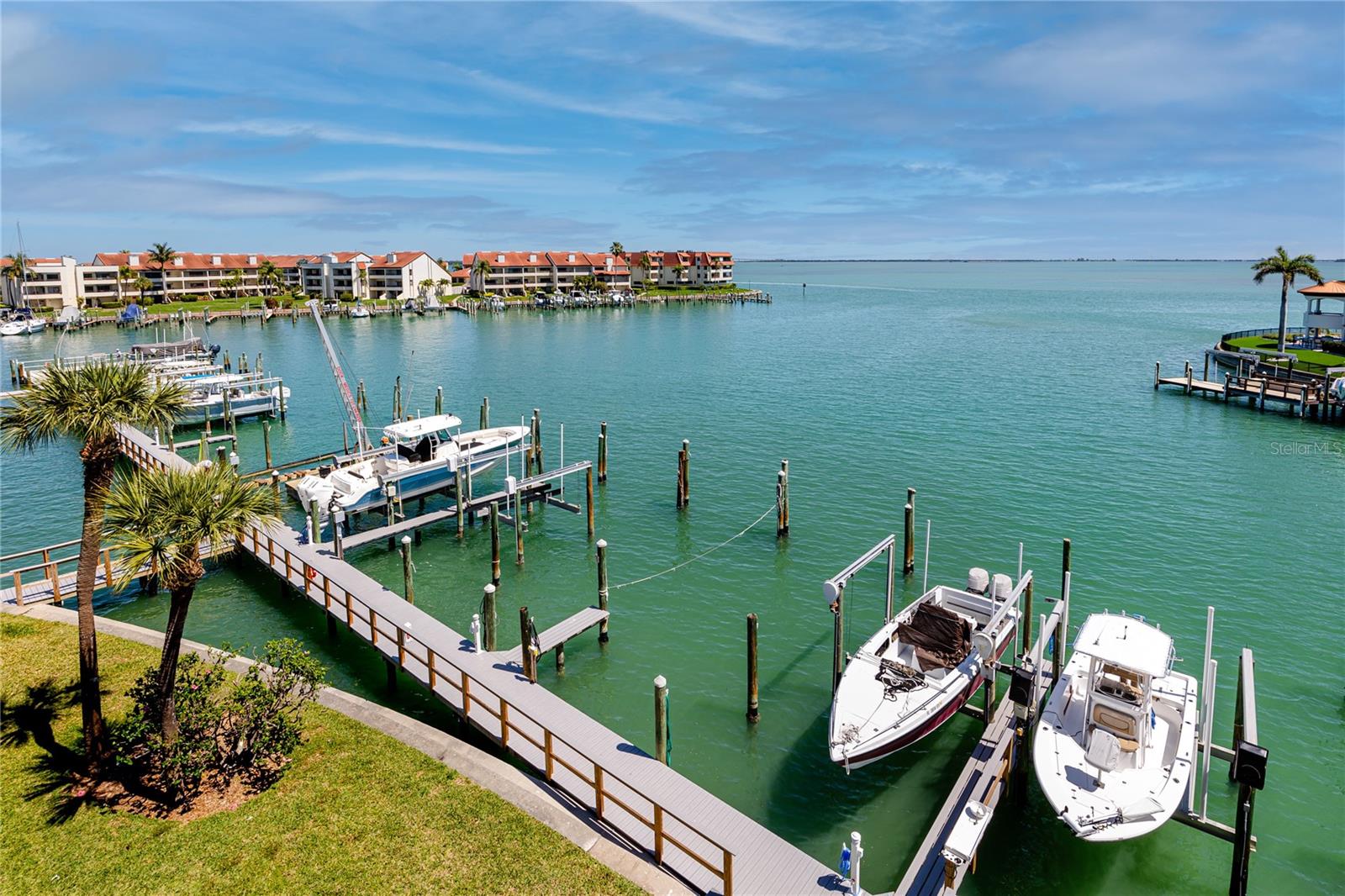 ANCHOR COVE 1 CONDO - Residential