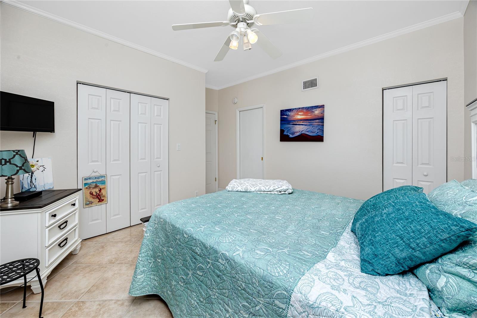 ANCHOR COVE 1 CONDO - Residential
