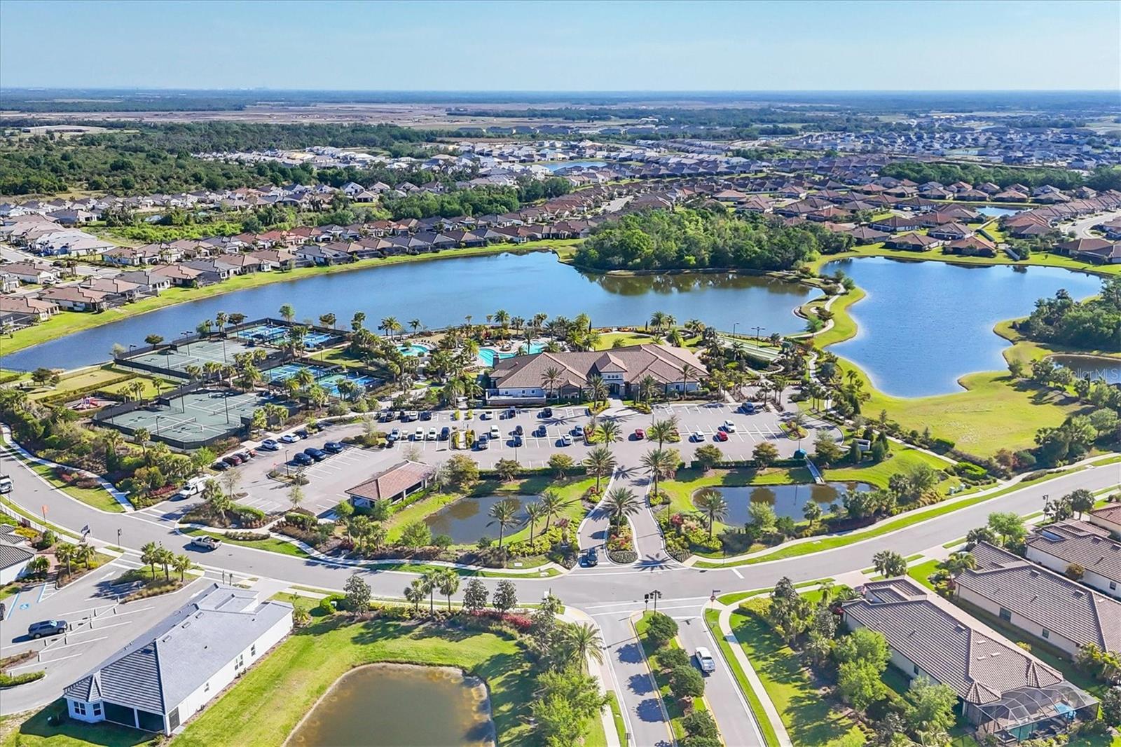 ARTISAN LAKES ESPLANADE PH I SP A-D - Residential