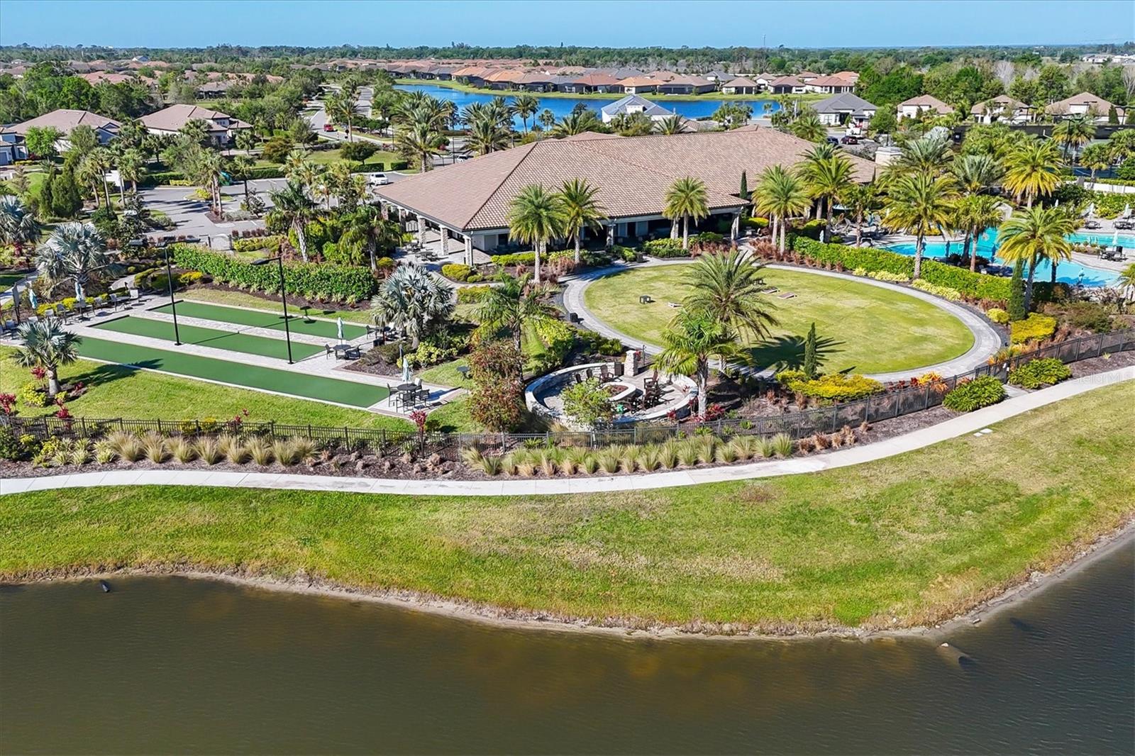 ARTISAN LAKES ESPLANADE PH I SP A-D - Residential