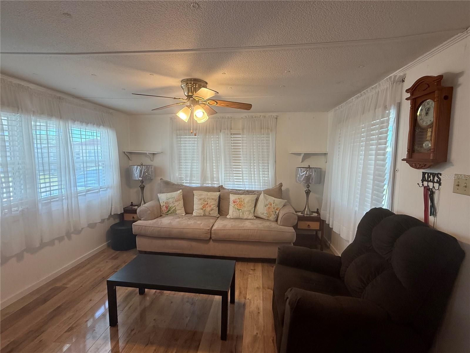 SLEEPY HOLLOW MOBILE ESTATES - Residential