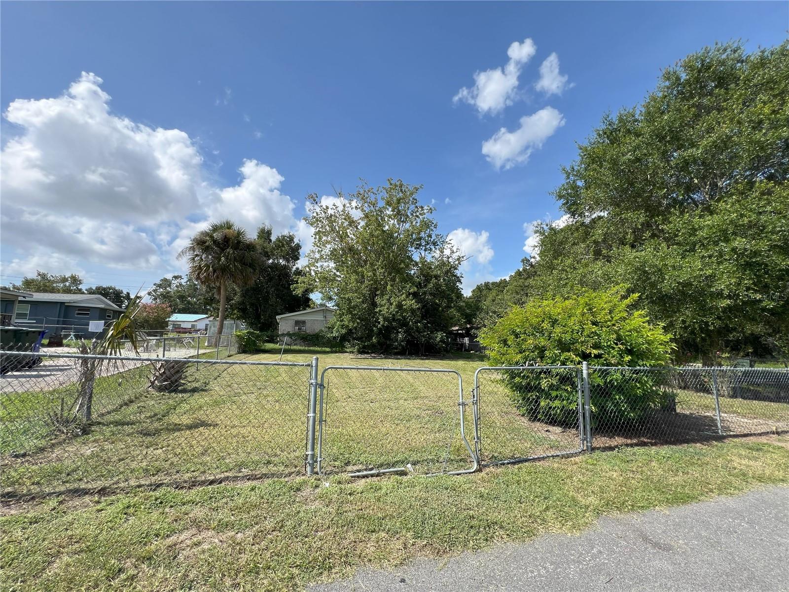 BELLEVIEW PARK SUB - Land