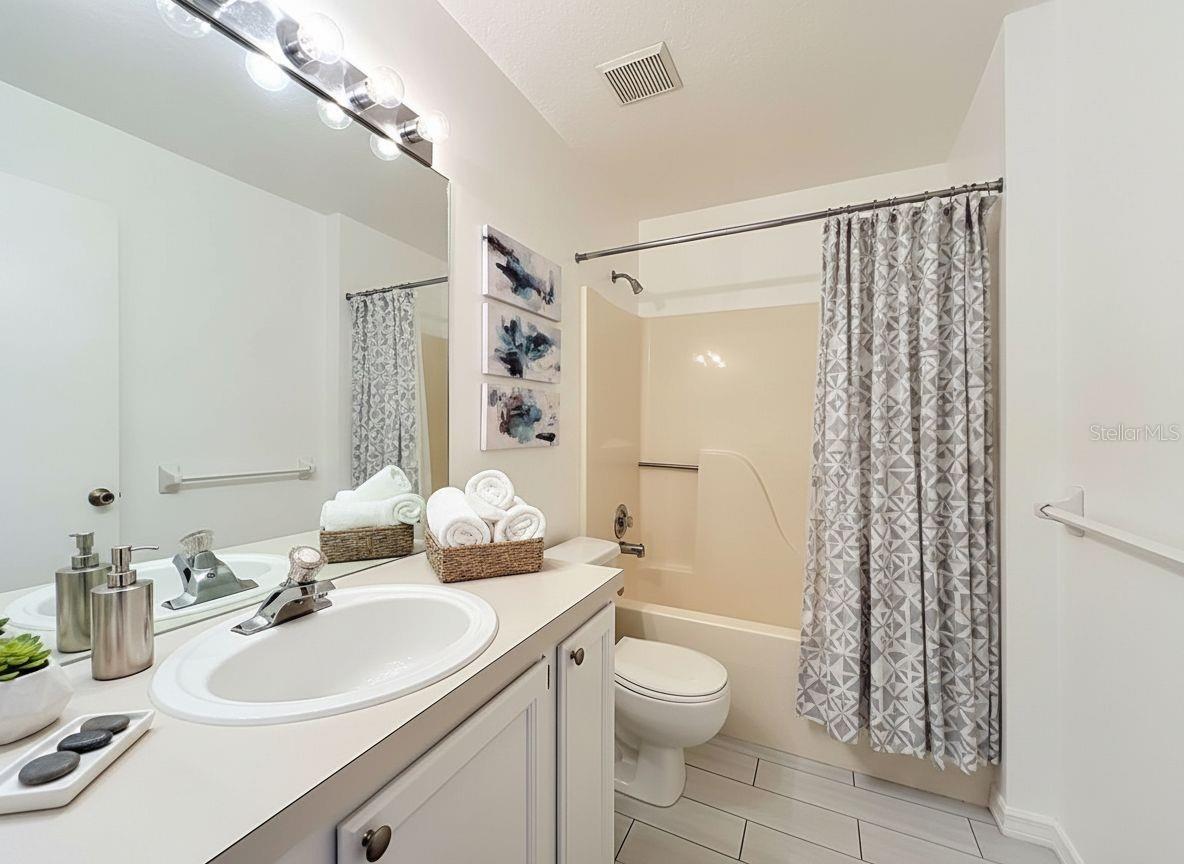 VENTURA VILLAGE PH 04 - Residential
