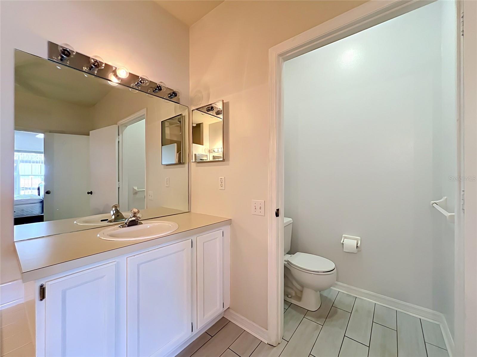 VENTURA VILLAGE PH 04 - Residential