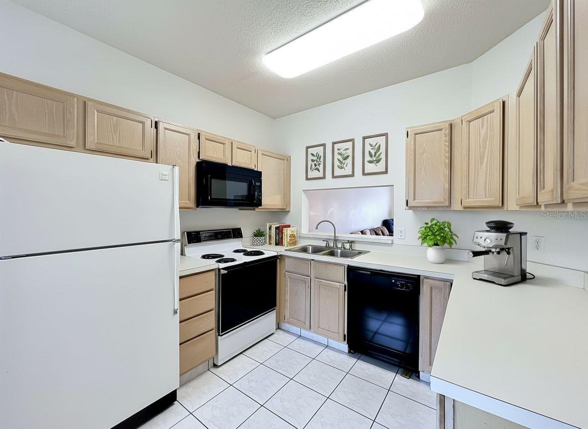 VENTURA VILLAGE PH 04 - Residential