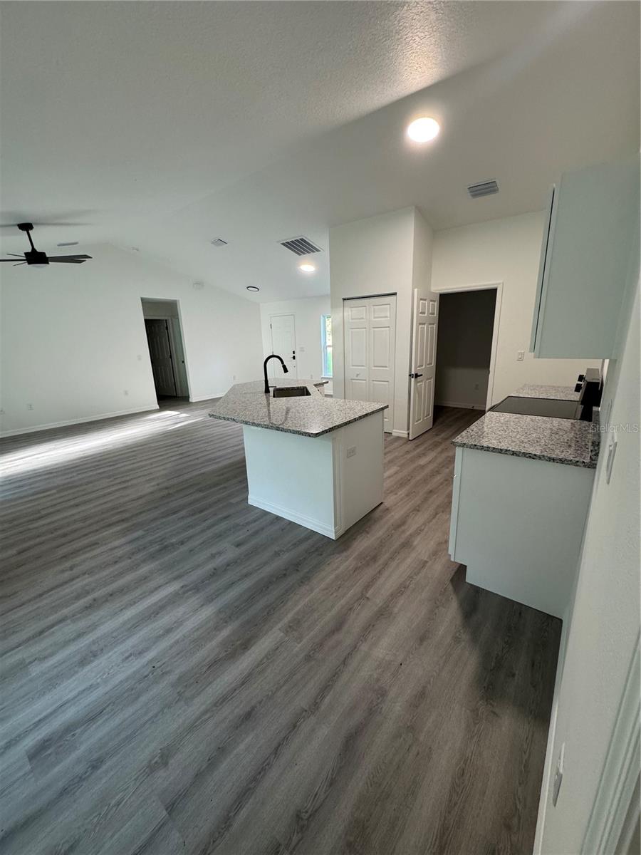 SUMMERFIELD TERRACE - Residential