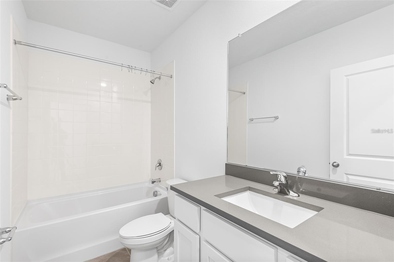 ANGELINE - Residential Lease
