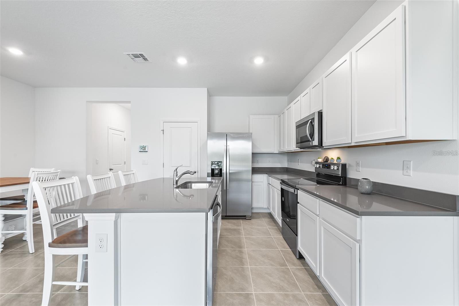 ANGELINE - Residential Lease