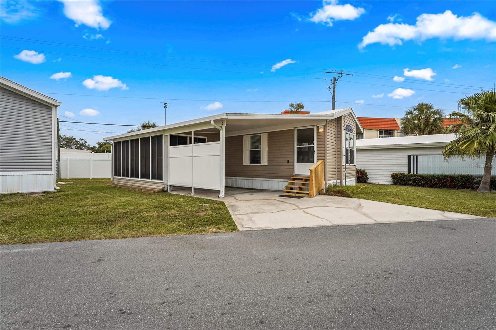 MOBILE ESTATES - Residential