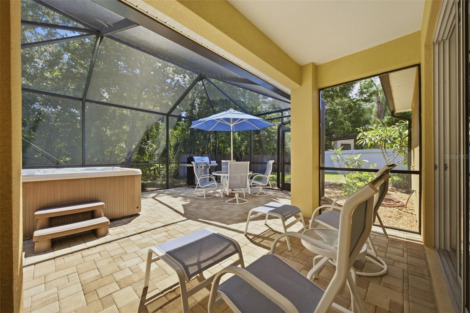 ENCHANTED LAKE ESTATES UN 1 - Residential