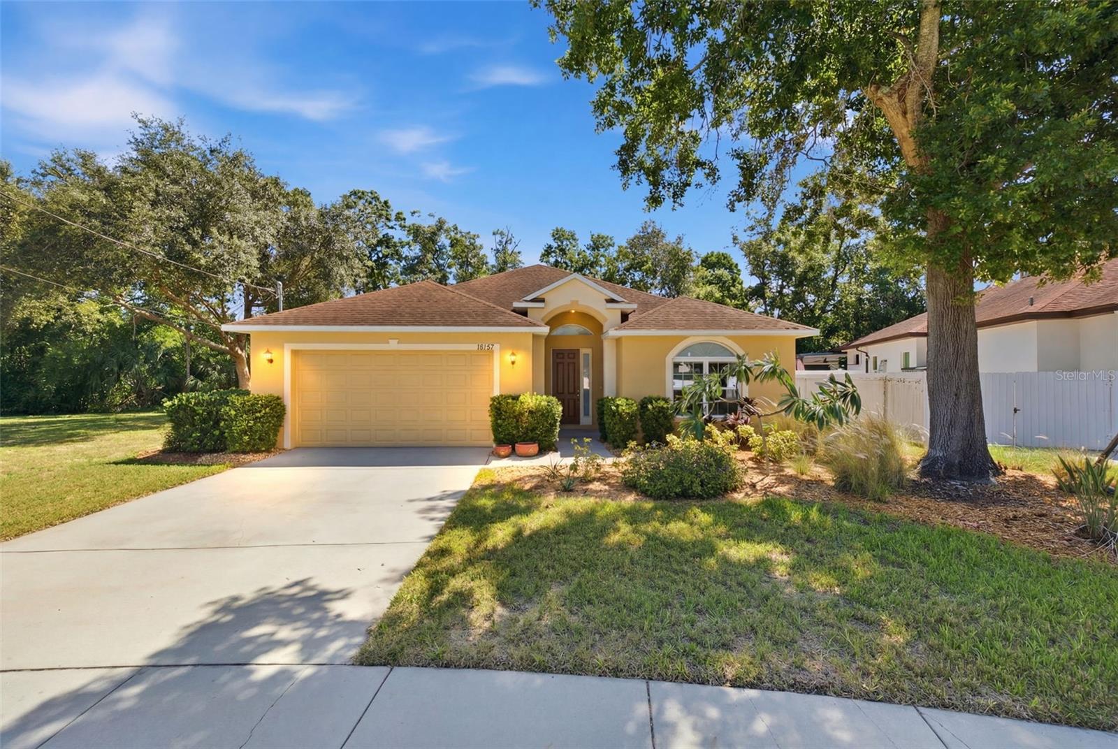 ENCHANTED LAKE ESTATES UN 1 - Residential