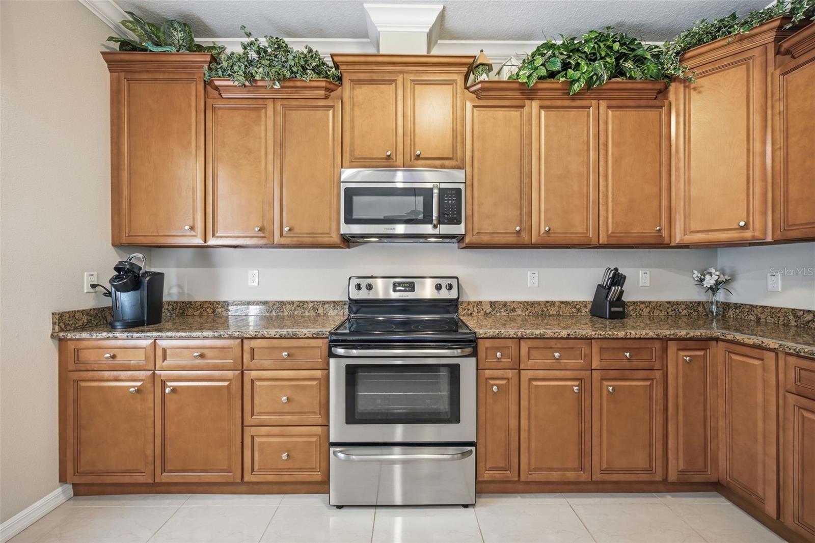 ENCHANTED LAKE ESTATES UN 1 - Residential