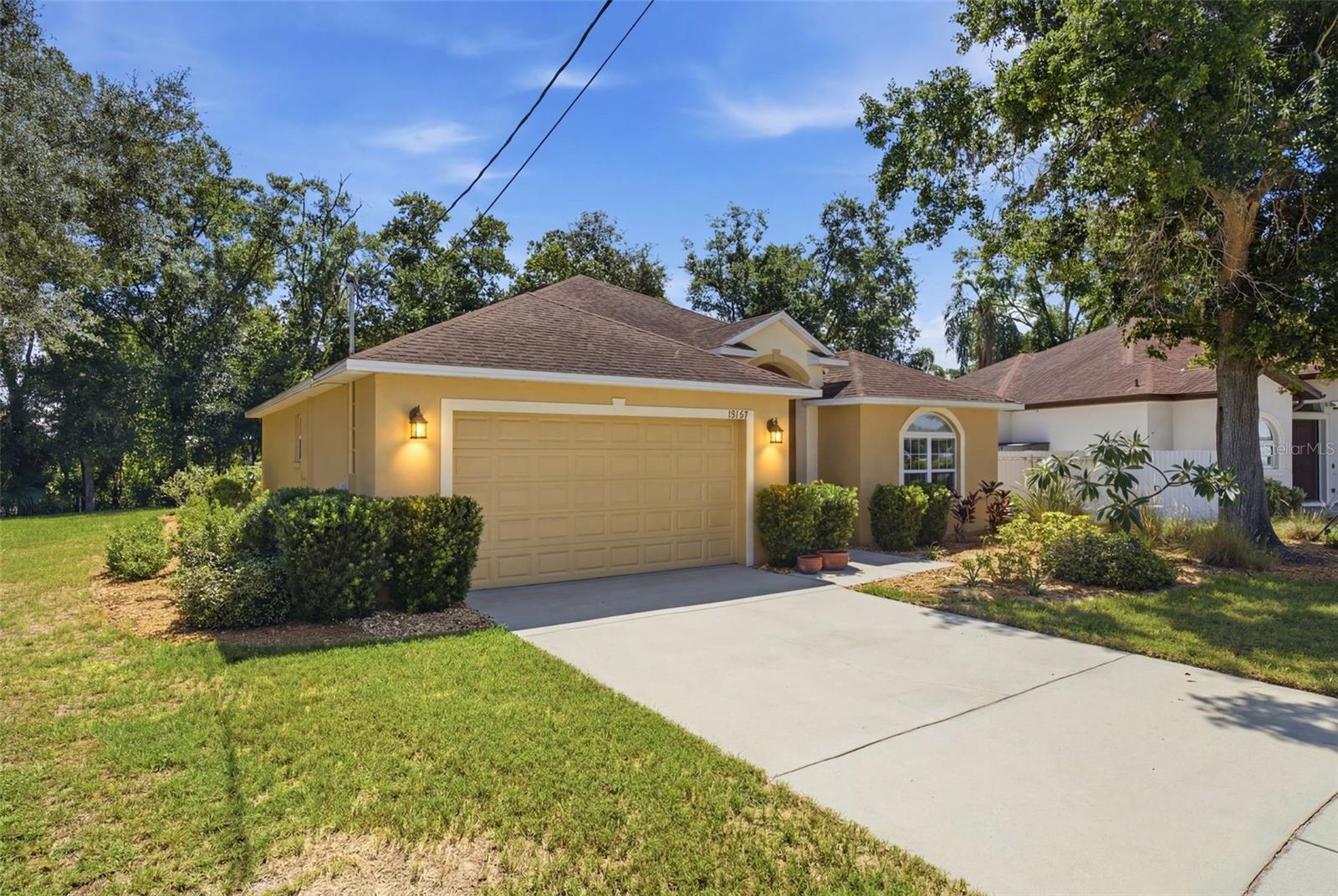 ENCHANTED LAKE ESTATES UN 1 - Residential