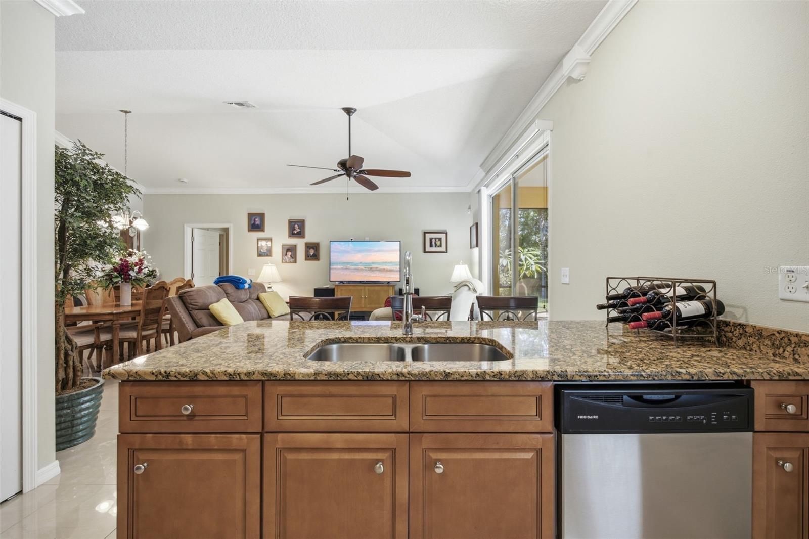 ENCHANTED LAKE ESTATES UN 1 - Residential