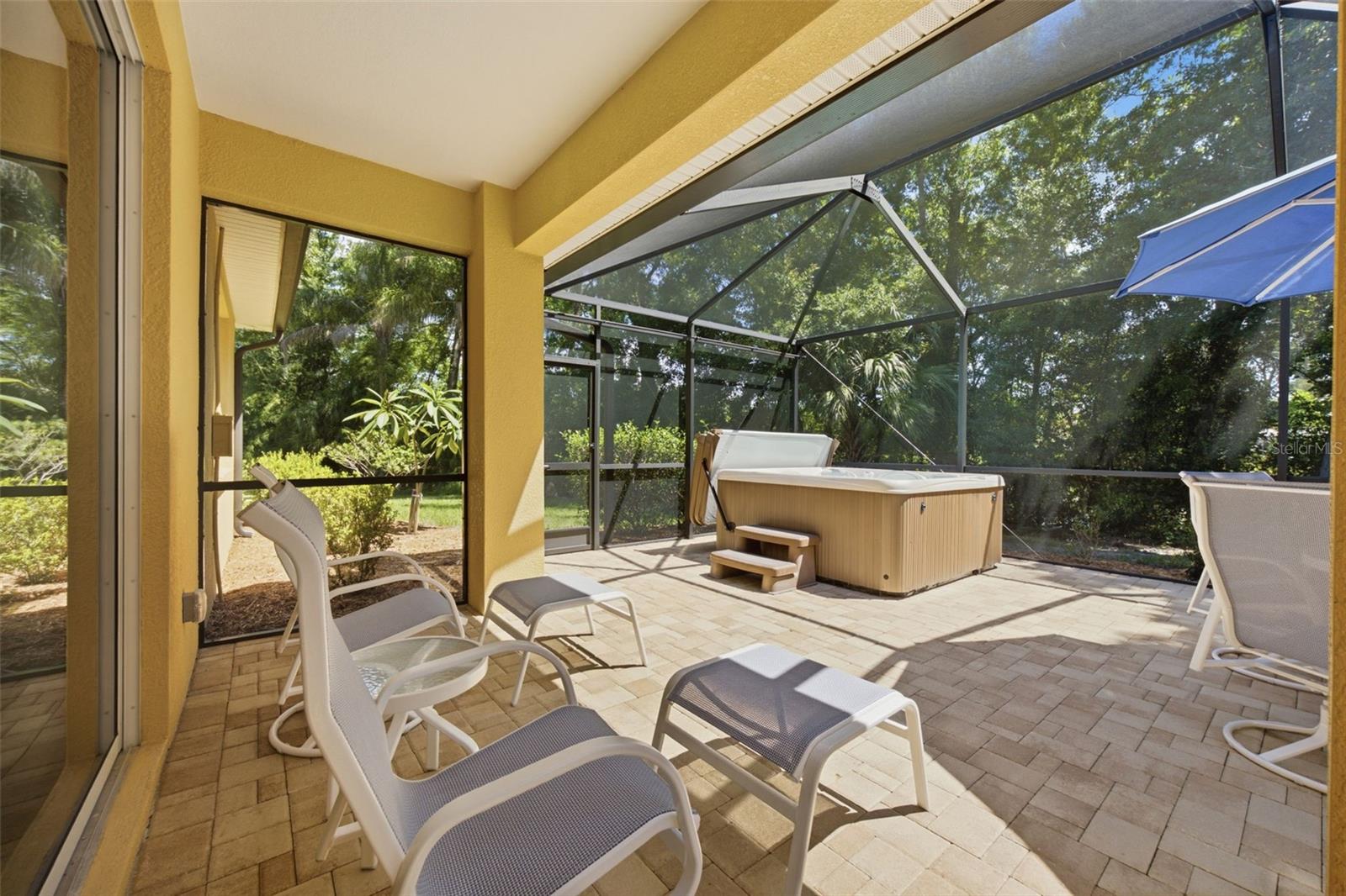 ENCHANTED LAKE ESTATES UN 1 - Residential