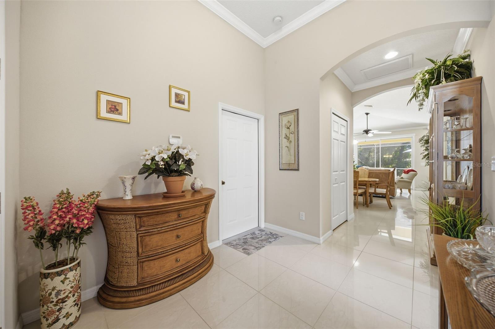 ENCHANTED LAKE ESTATES UN 1 - Residential