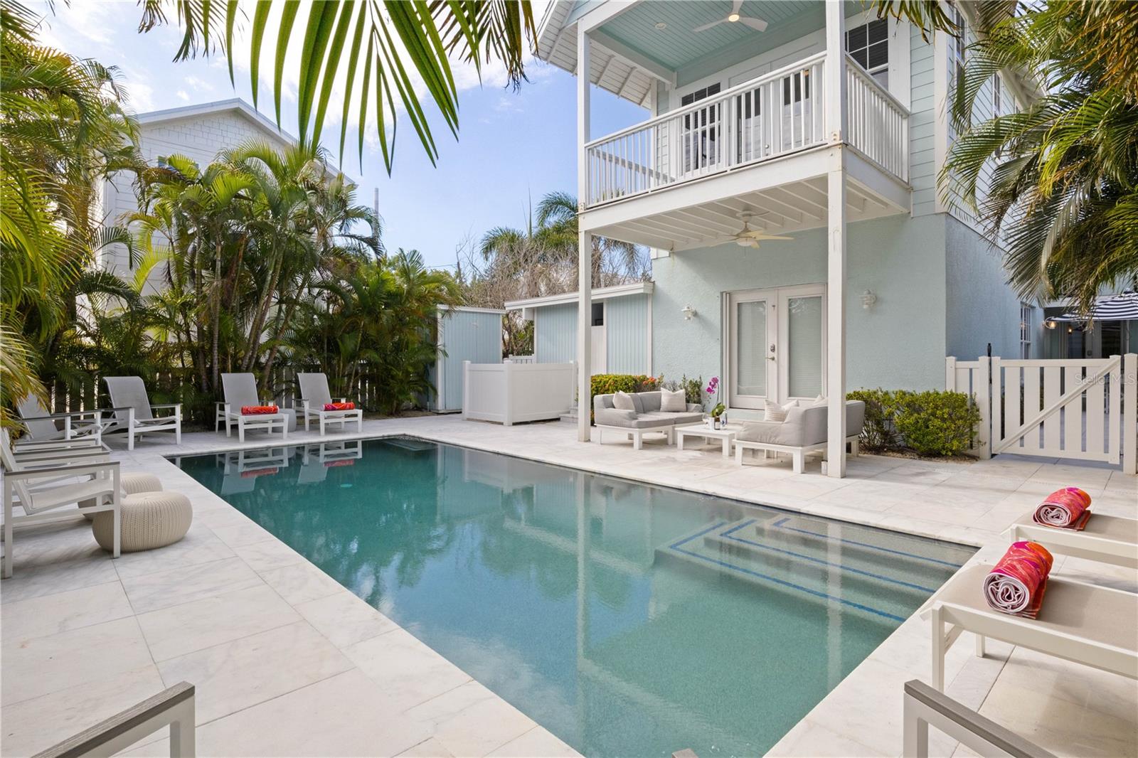 ANNA MARIA BEACH - Residential