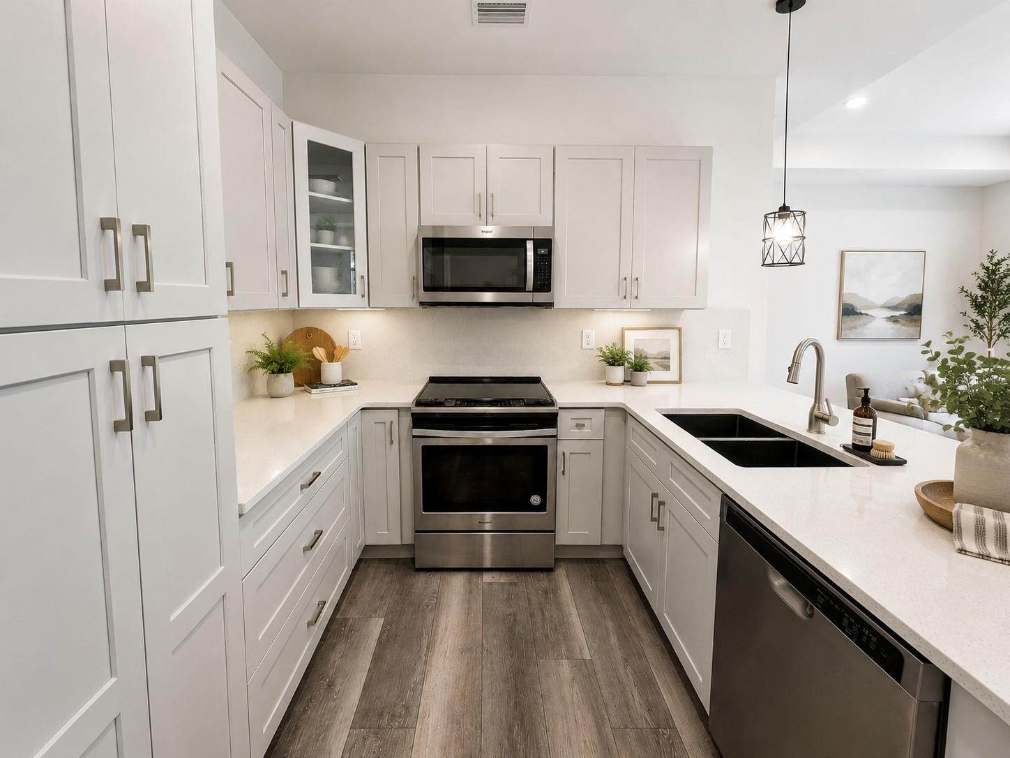 TWIN LAKE ESTATES - Residential