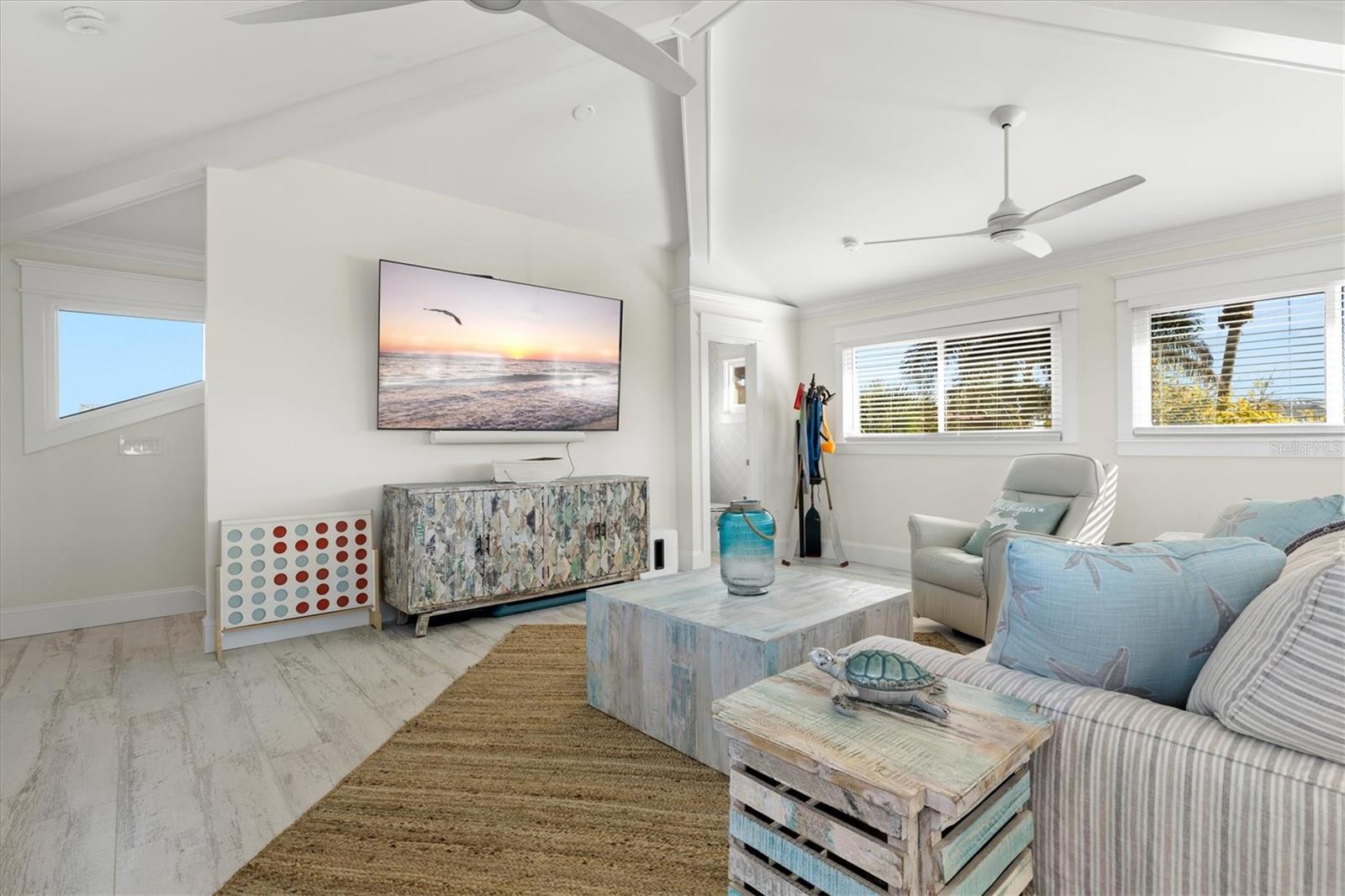 HOLMES BEACH 14TH UNIT - Residential