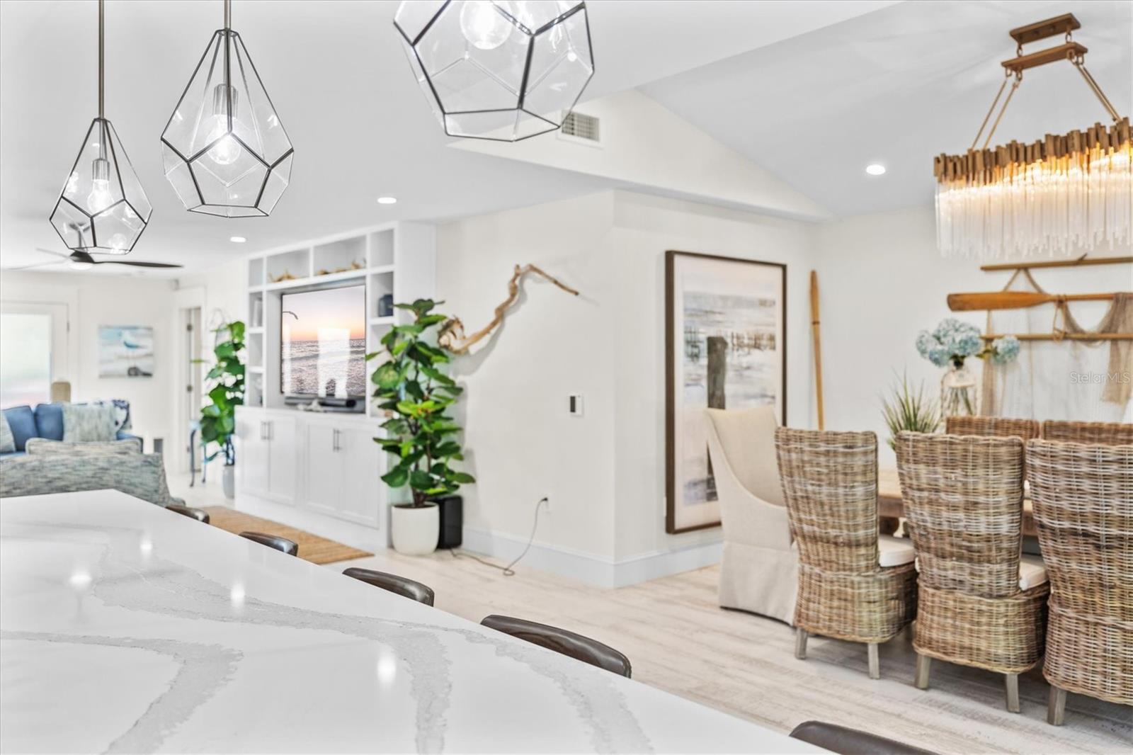 HOLMES BEACH 14TH UNIT - Residential