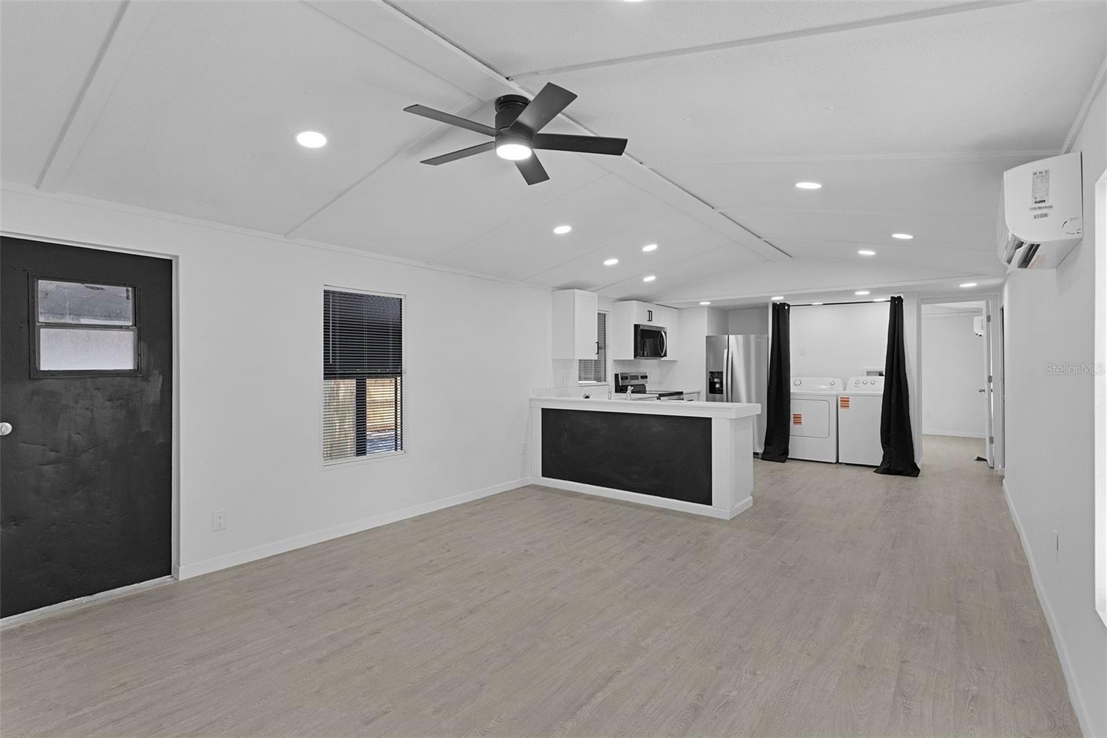 HILLTOP SUB 3 - Residential Lease