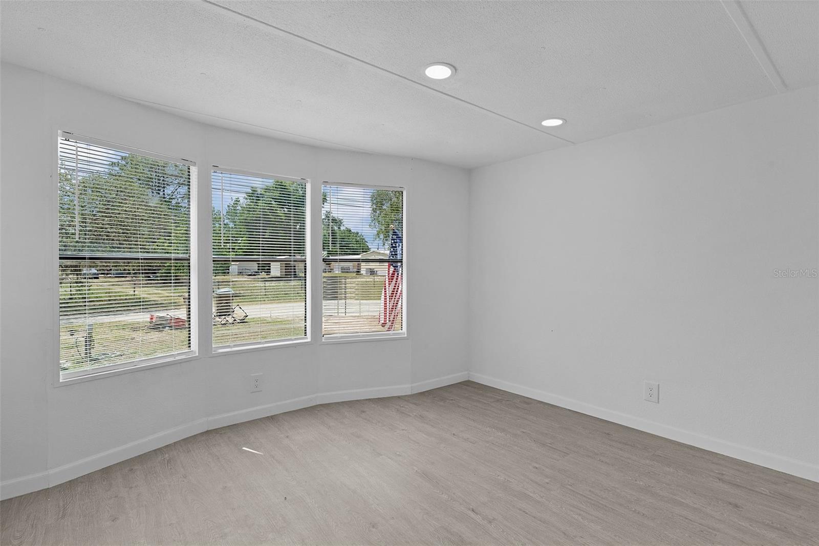 HILLTOP SUB 3 - Residential Lease