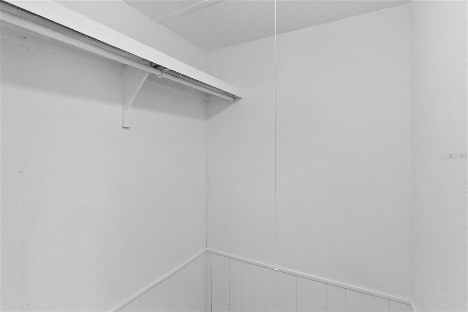 HILLTOP SUB 3 - Residential Lease