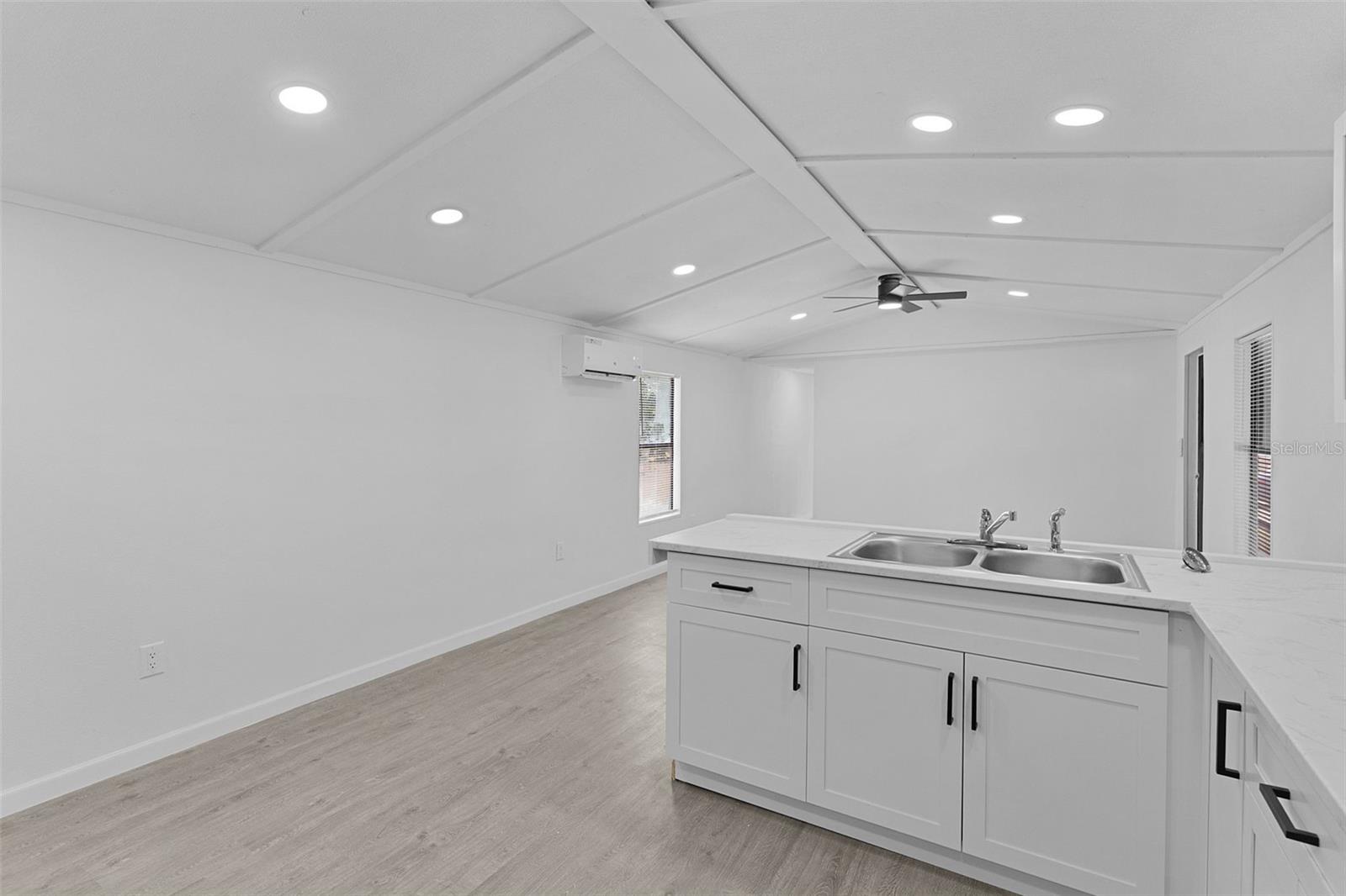 HILLTOP SUB 3 - Residential Lease