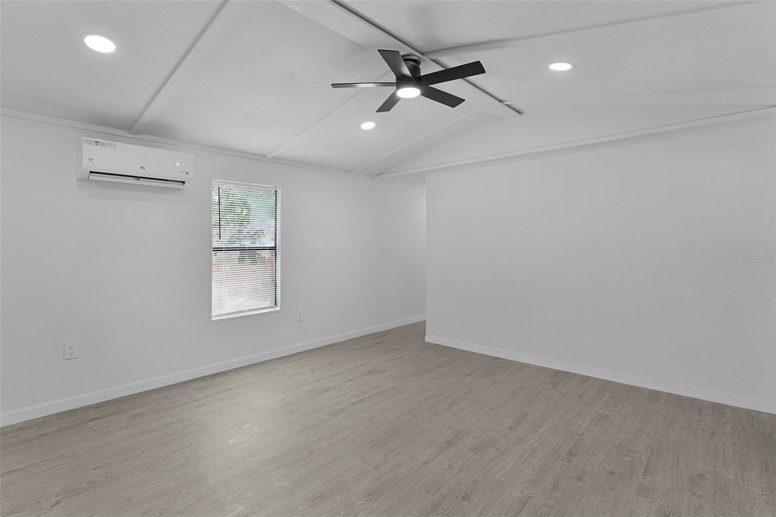 HILLTOP SUB 3 - Residential Lease