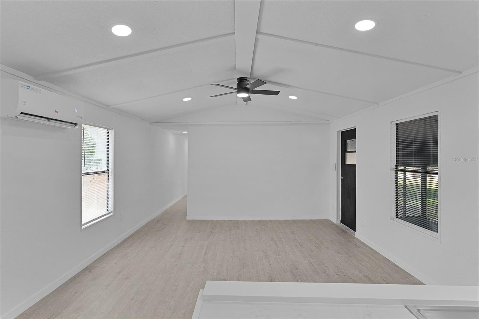 HILLTOP SUB 3 - Residential Lease