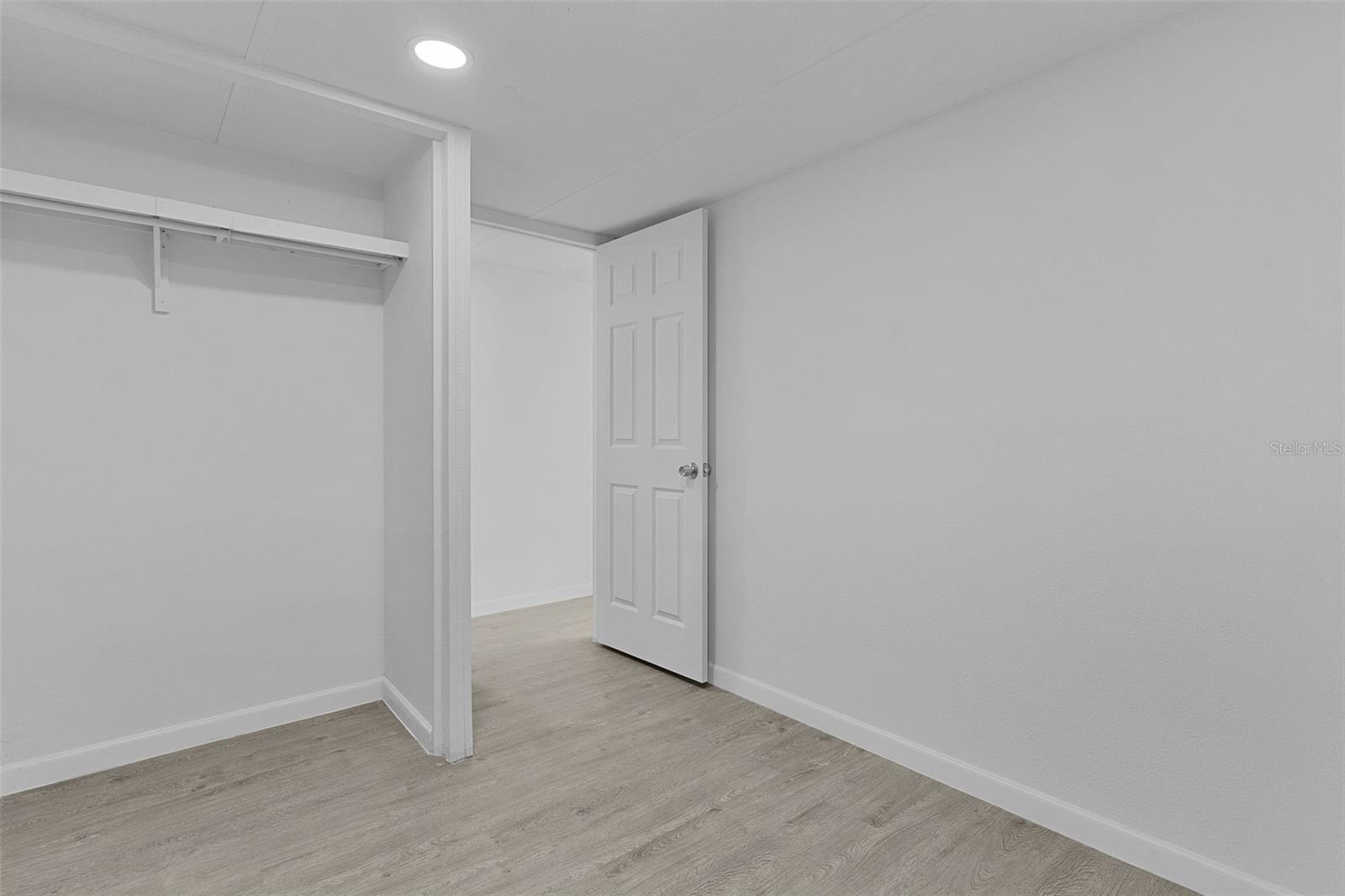 HILLTOP SUB 3 - Residential Lease