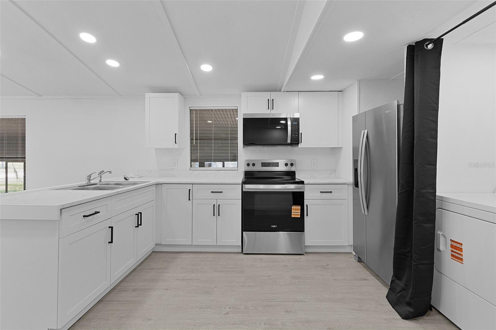 HILLTOP SUB 3 - Residential Lease